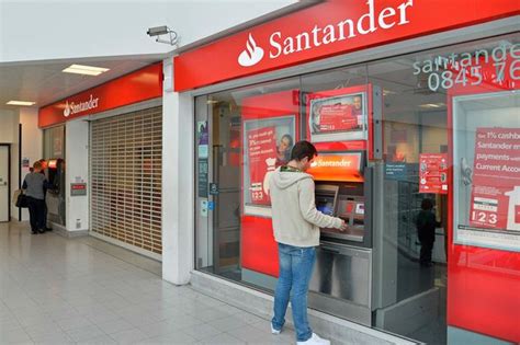 Es más simple y fácil de usar. Santander 123 slashes current account interest to 1.5% ...