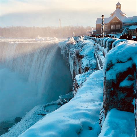 This Time Last Year Niagara Falls Was A Frozen Winter Wonderland News