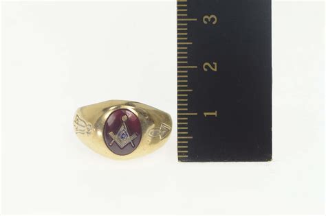 10k Masonic Etched Compass Square Syn Ruby Yellow Gold Ring Size 825