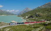 Datei:RhB ABe 4-4 III mit Bernina-Express am Lago Bianco.jpg – Wikipedia
