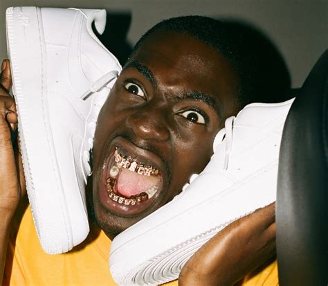 Looking for the definition of wes? Sheck Wes: »The best creatives come from the hood« // Feature