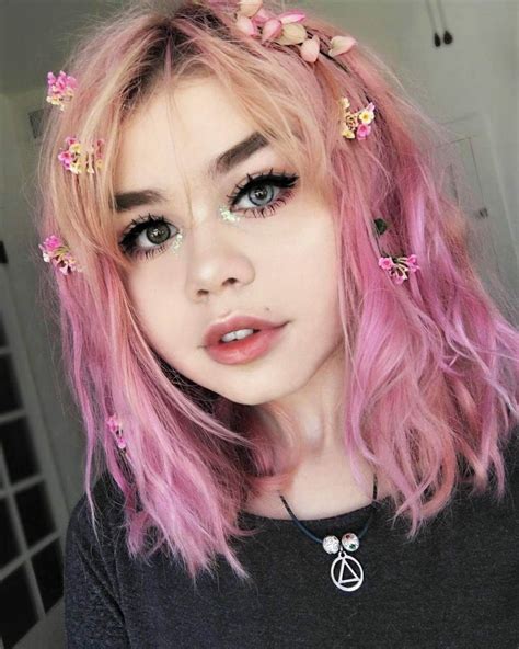 35 edgy hair color ideas to try right now edgy hair edgy hair color pastel hair