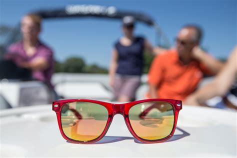 5 Best Sunglasses For Boating Discover Boating