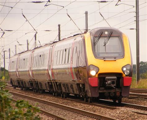 220006 Class 220 220006 In Cross Country Livery Approachi… Flickr