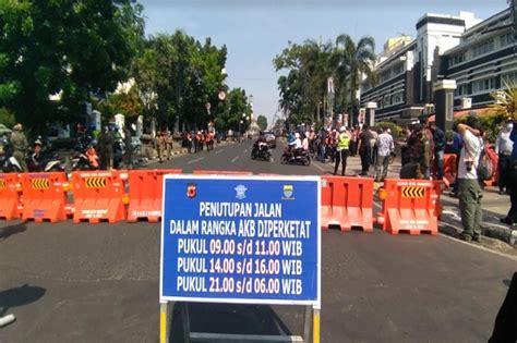 Maybe you would like to learn more about one of these? 5 Jalan di Bandung Buka Tutup 2 Jam Sekali Mulai Hari Ini, Ada Apa?