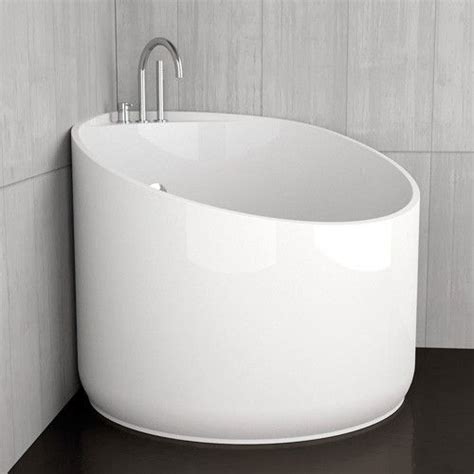 Glass Design Mini Luxury Round Corner Free Standing Bath Tub 111x95 Cm 9 Colors Flobali