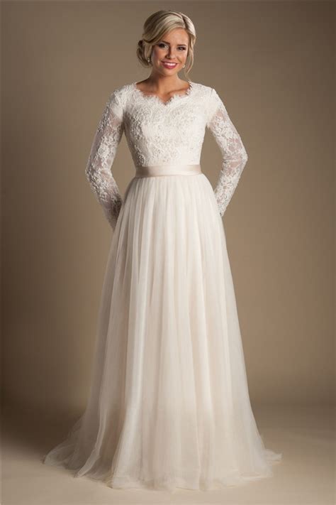 Https://tommynaija.com/wedding/long Sleeve Champagne Wedding Dress