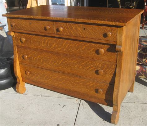 Uhuru Furniture And Collectibles Sold Splendid Tiger Oak Dresser 260