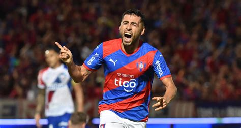 Empurrado Pela Pulsante Olla Azulgrana O Cerro Porteño Volta A Vencer