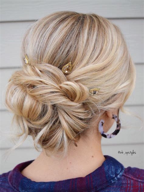 See more ideas about wedding hairstyles, hair styles, pretty hairstyles. New Years Wedding Hairstyle | Simple bridal hairstyle ...