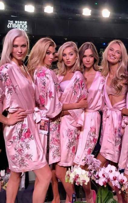 Fashion Show Pink Victoria Secret Angels 48 Ideas In 2020 Victoria Secret Girls Victoria