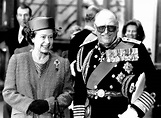 the queen and King Olav of Norway at Windsor Castle 1988 | Windsor ...