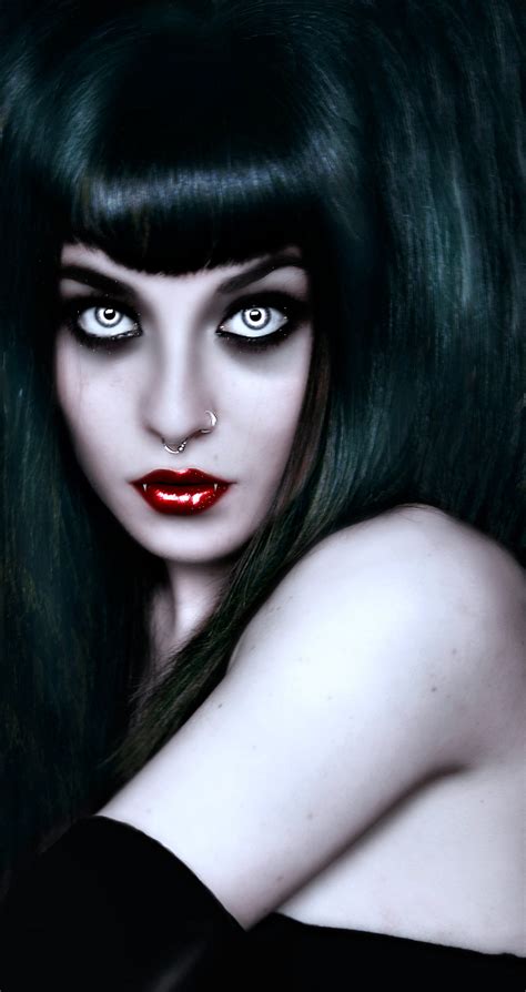 Vampire Sara Deadly Beauty By Darkest B4 On