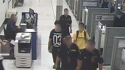 Australian Counter Terror Police Stopping 400 Per Day Bbc News
