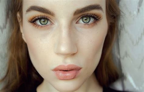 An Everyday Neutral Make Up With Nabla Cosmetics Pale Skin Pale Skin