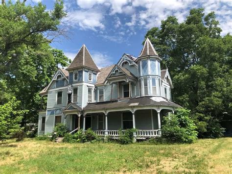 C 1900 Queen Anne In Rich Hill Mo Old House Dreams