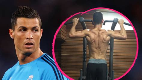 „um der beste zu sein, braucht man die beste erholung. Durchtrainiert! Cristiano Ronaldo zeigt sexy Muskel-Rücken ...