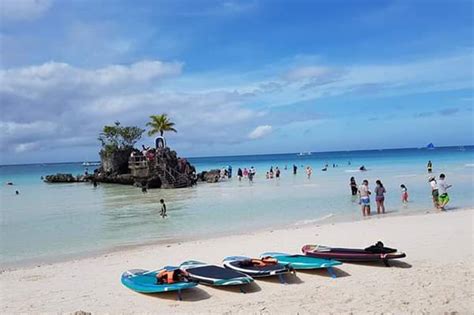 Lowest Tourist Arrivals Recorded In Boracay On Monday Filipino News
