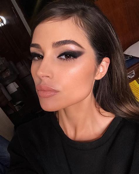Olivia Culpo Makeup By Hung Vanngo Hungvanngo With Images
