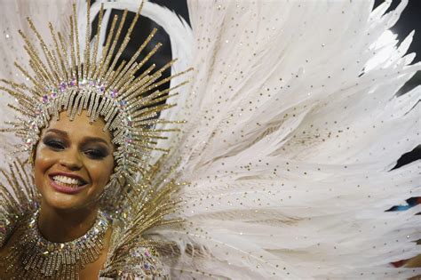 Top Photos Of The Sexy Semi Naked Brazilian Samba Dancers From Rio Carnival