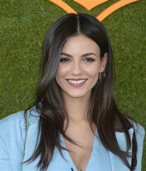 Victoria Justice Style Clothes Outfits And Fashion Page 101 Of 113