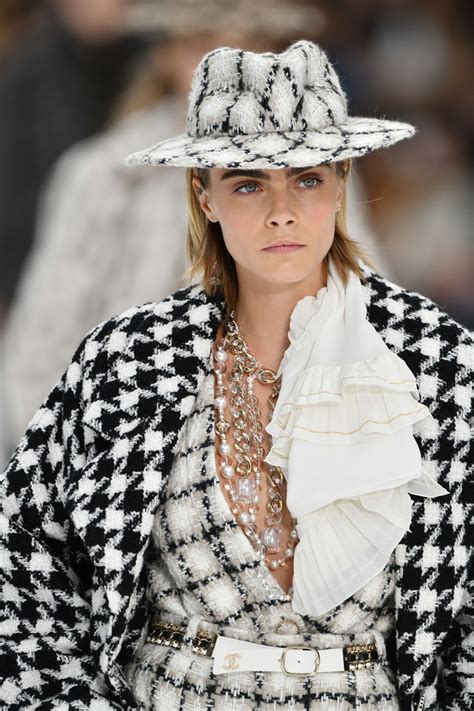 Cara Delevingne Walks Chanel Fashion Show In Paris 03052019 Celebmafia
