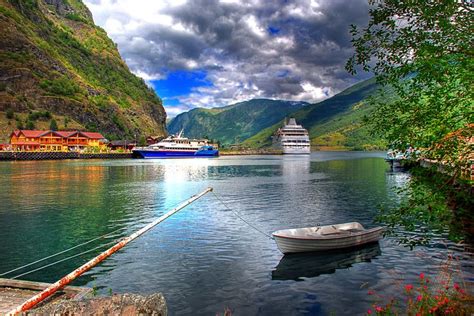 The Spectacular Flam Valley Norway The Backpackers