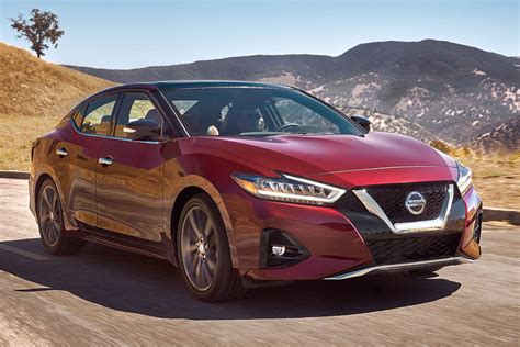 2021 Nissan Maxima Vs 2021 Toyota Avalon Which Is Better Autotrader