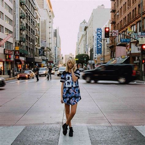 Maddi Bragg Fashion Instagram Photography Style