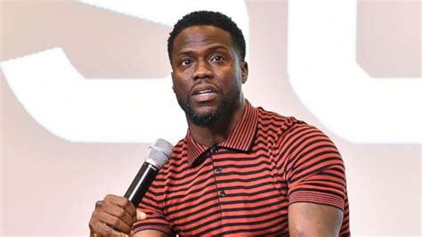 kevin hart steps down as oscars host after homophobic comments resurface good morning america