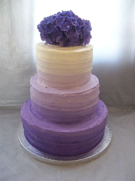 Oooh Ahh Check Out This Purple And White Ombre Wedding Cake From Nz Purple