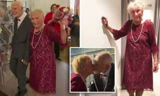 Photos 93 Year Old Woman Marries Her 86 Year Old Lover In Us Images And Photos Finder
