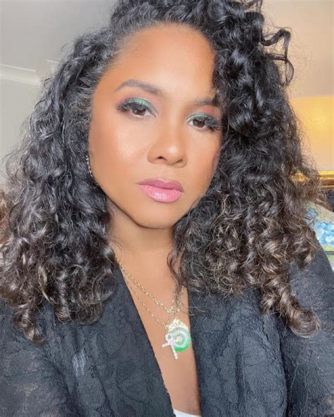 Angela Yee Bio Age Wiki Instagram Photos Short Insta Bio