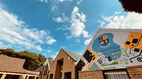 Home Saxonwold Primary School