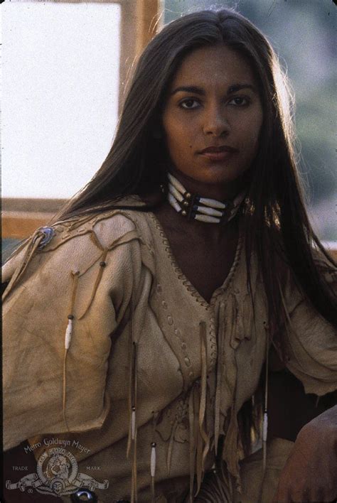 Pictures And Photos Of Salli Richardson Whitfield Native American Girls Native American Women