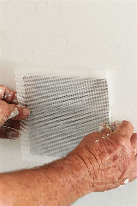 In part 2 of how to plaster a ceiling, it's all about skimming and finishing! How To Patch a Hole in Drywall or Plaster Walls ...