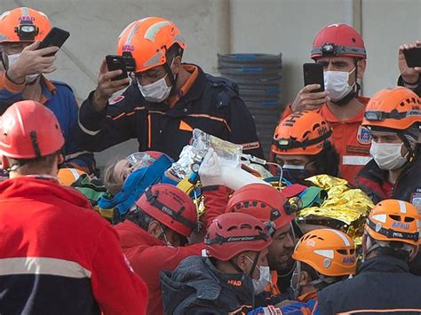 turkey rescuers pull girl out alive from the rubble 4 days after earthquake asia gulf news