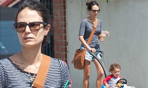 Jordana Brewster Shows Off Her Toned Legs In Thigh Skimming Shorts Daily Mail Online