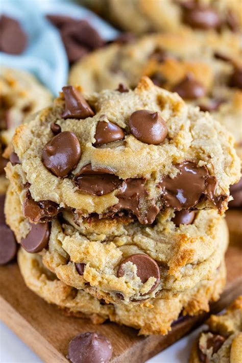 The Best Giant Chocolate Chip Cookies Crazy For Crust Bloglovin