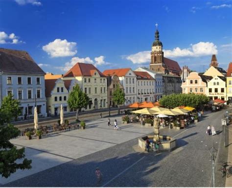 The city was the birthplace of the painter tadeusz konicz in 1733. PNCPIT Zielona Góra: Godziny otwarcia atrakcji ...