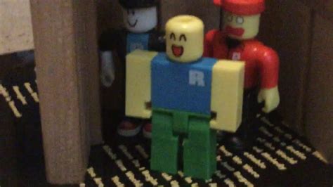Noob Is Playing Freeze Tag With Roblox Toys Youtube