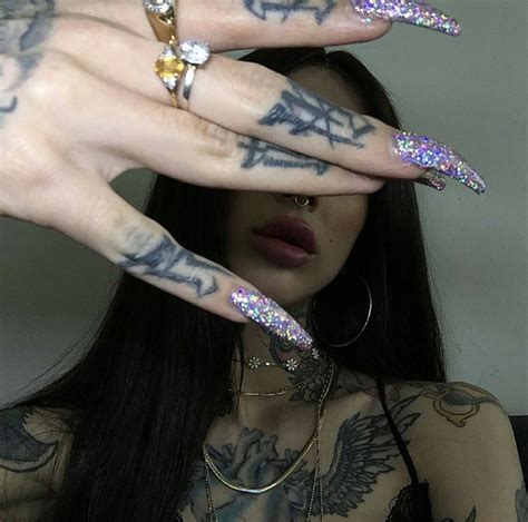 Pinterest Writeblack Girls Nails Aesthetic Tattoo Girl Tattoos