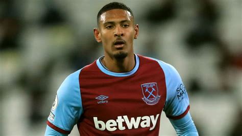 Ajax Signs Haller From West Ham For Club Record Transfer Fee