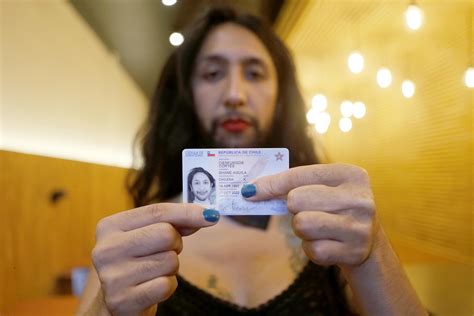 Chile Concede El Primer Carné De Identidad “no Binario” Primera Hora