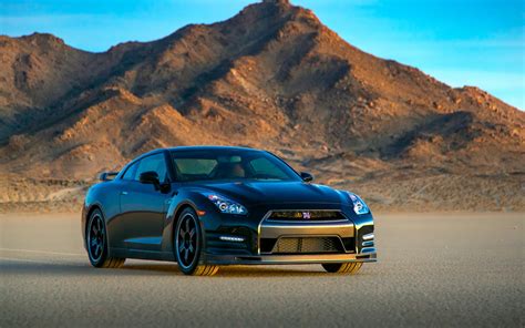 2014 Nissan Gt R Track Edition First Look Automobile Magazine
