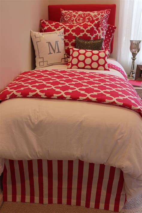 Hot Pink Dorm Bedding With Silver Metallic Accents Beautiful Dorm Room Designerdorm Hot Dorm