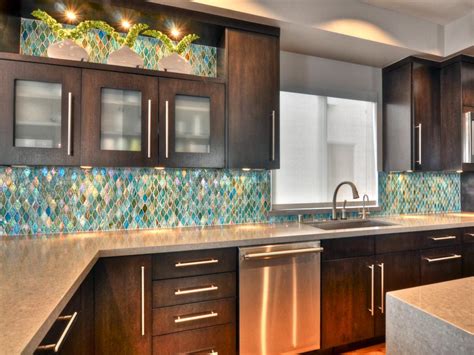 Glass Backsplash Ideas Pictures And Tips From Hgtv Hgtv
