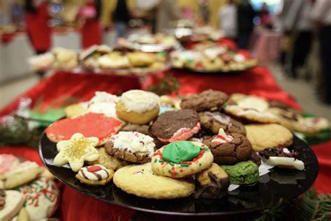 Christmas In Historic Montgomerys Cookie Walk Helps Preserve District