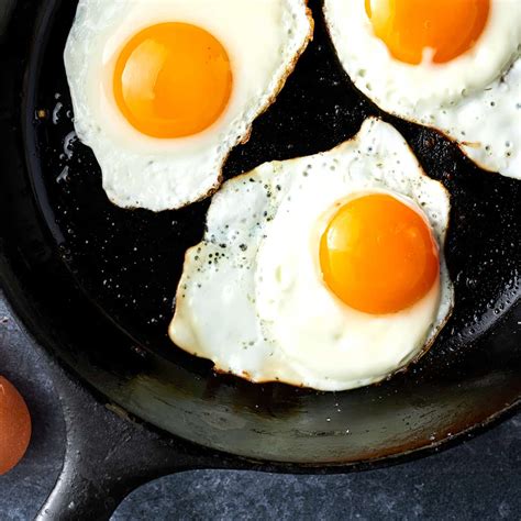 The Best Way To Fry An Egg Recipe Purehealthyco