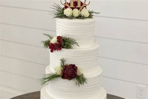 Artistic Cakes Wedding Cake Wichita Ks Weddingwire